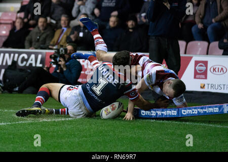 Il Wigan Warriors di Liam Marshall passa per una prova del XVII Febbraio 2019 , DW Stadium, Wigan, Inghilterra; Betfred World Club Challenge, Wigan Warriors vs Sydney Galli ; credito: Terry Donnelly/news immagini Foto Stock