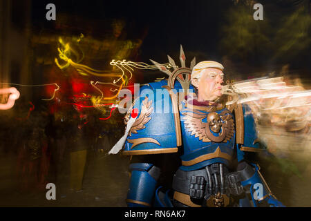 VIAREGGIO, ITA-FEB.17, 2009: Donald Trump il presidente usa è raffigurato come un trasformatore carachter che domina il mondo al carnevale di Viareggio, seconda parade. Credito: JBphotoeditorial/Alamy Live News Foto Stock