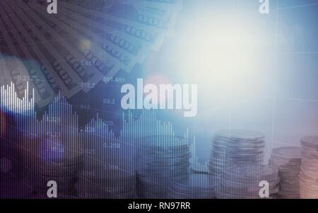 Affari e finanza grafici e diagrammi con banconote e in background Foto Stock