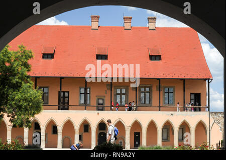 Vescovo gotica del palazzo costruito nel 1470 in stile gotico Egri var (Eger castello costruito nel XIII secolo nel centro storico di Eger, Ungheria. 12 luglio 2009 © Wojc Foto Stock