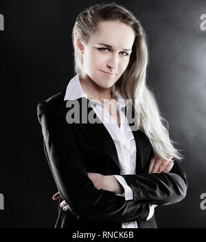 Considerato business donna .isolati su sfondo nero Foto Stock