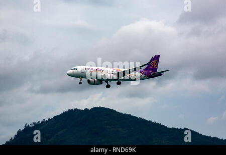 Sorriso tailandese vola da montagne Foto Stock