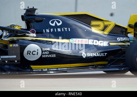 Barcellona, Spagna. 18 Febbraio, 2019. Nicolas Hülkenberg (Team Renault F1) visto in azione durante l'inverno giorni di test sul Circuito di Catalogna a Montmelo (Catalogna). Credito: SOPA Immagini limitata/Alamy Live News Foto Stock