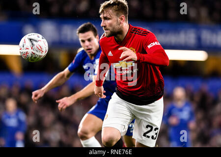 Londra, Regno Unito. 18 Febbraio, 2019. Luca Shaw del Manchester United durante la FA Cup il quinto round match tra Chelsea e Manchester United a Stamford Bridge, Londra, Inghilterra il 18 febbraio 2019. Foto di Adamo di Loreto. Solo uso editoriale, è richiesta una licenza per uso commerciale. Nessun uso in scommesse, giochi o un singolo giocatore/club/league pubblicazioni. Credit: UK Sports Pics Ltd/Alamy Live News Foto Stock