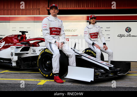 Montmelo, Spagna. 18 Febbraio, 2019. Kimi Raikkonen (L) e Antonio Giovinazzi Alfa Romeo Sauber al Montmelò di Barcellona 18-02-2019 Circuit de Catalunya Formula 1 Test 2019 Foto Federico Basile/Insidefoto Credito: insidefoto srl/Alamy Live News Foto Stock