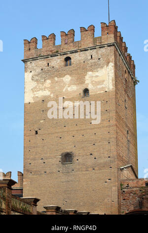 Il Castello di Castelvecchio nel centro storico di Verona - Italia. Foto Stock