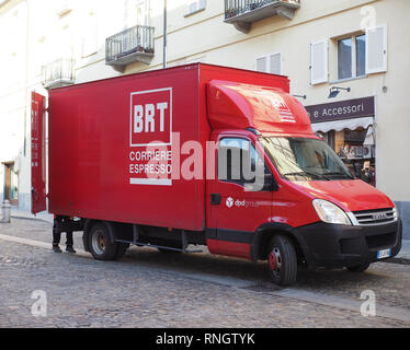 VENARIA, Italia - circa Febbraio 2019: BRT DPG express courier van Foto Stock