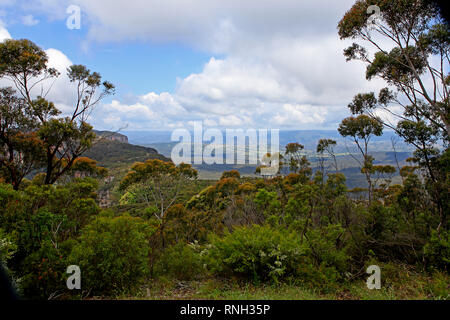 Visitare l'Australia. Scenic e paesaggi di Australia. Il Blue Mountains sono una regione montagnosa e una gamma di montagna situato nel Nuovo Galles del Sud. Foto Stock