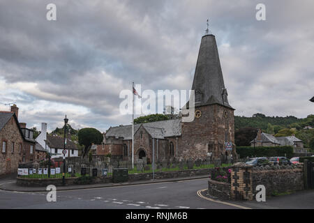 Porlock, Somerset, Inghilterra, Regno Unito - 30 Settembre 2018: vista a San Dubricius Chiesa Foto Stock