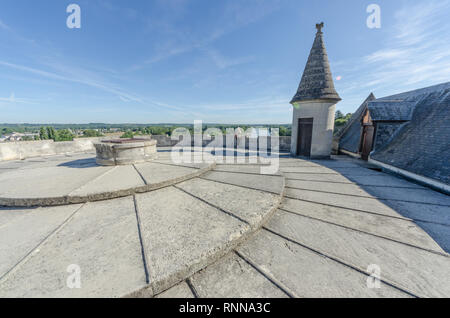 Francia Amboise SEP 2013: veduta dei tetti del castello di Amboise il 2 settembre 2013. Il castello è stato un favorito royal residence Foto Stock