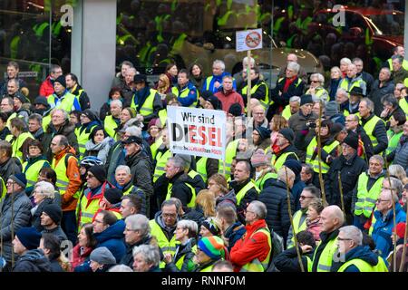 Manifestazione contro il divieto di guida diesel dal 01.02.2019 a Stoccarda, Baden-Württemberg, Germania Foto Stock