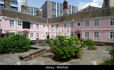 Merchant partecipanti gli ospizi di carità, King Street, Bristol, Regno Unito 1696 edificio classificato Grade II Foto Stock