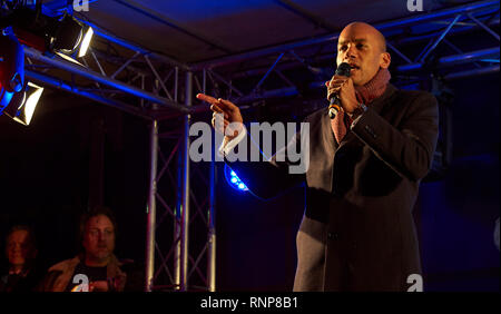 FILE: 20 Feb 2019. Anna Soubry MP lascia il Partito conservatore per unirsi al gruppo indipendente lungo con Heidi Allen MP e Sarah Wollaston MP. Foto: Londra, Regno Unito. 16 Jan 2019, Chuka Umunna, parlando al voto popolare Rally su piazza del Parlamento. Credito: Thomas Bowles/Alamy Live News Foto Stock