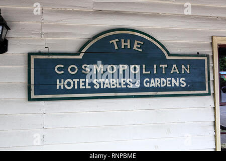 Visitare l'Australia. Viste e scenic del paese e del continente australiano. Hotel Cosmopolita, maneggio, Giardini a Trentham. Foto Stock