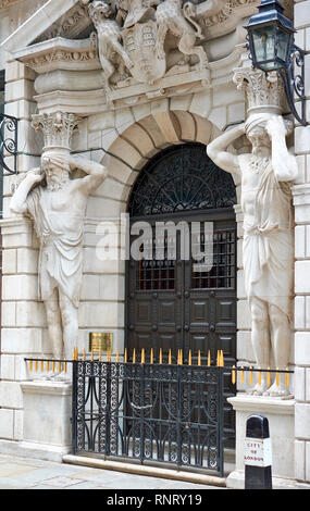 LONDON CITY DI LONDRA la vecchia entrata a trasportatori HALL THROGMORTON STREET Foto Stock