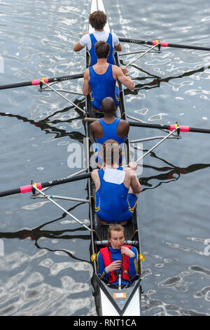 Un evento sportivo a Lea club di canottaggio sul fiume Lea, Superiore Clapton, London, Regno Unito Foto Stock