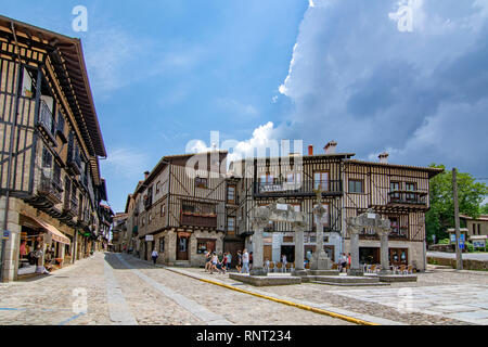 Quello di Alberca, Salamanca, Spagna; Giugno 2017: le strade e gli edifici del borgo medievale di La Alberca in provincia di Salamanca Foto Stock