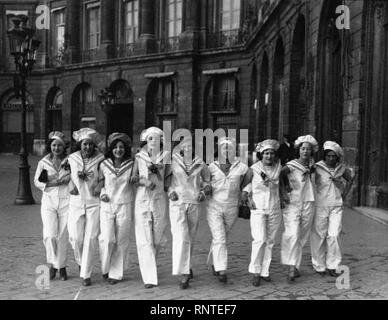 Catherinettes Parigi Rue de la Paix 1932. Foto Stock