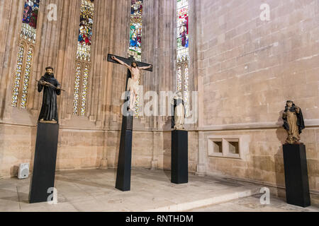 Batalha, Portogallo. All'interno della navata della chiesa del monastero di Santa Maria da Vitoria (Nostra Signora della Vittoria). Un sito del Patrimonio Mondiale Foto Stock