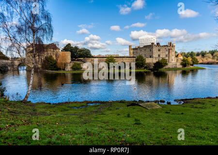 Il castello di Leeds vicino a Maidstone nel Kent, Inghilterra Foto Stock