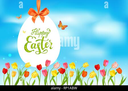 Le uova di pasqua, batterflies e cielo blu. Vacanze di primavera stagionale dello sfondo. Modello con spazio per il testo. Illustrazione Vettoriale