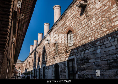 Il Topkapi Palace cucina con gli alti comignoli, Istanbul Foto Stock