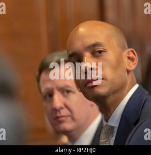 Londra, Regno Unito. Xx Febbraio 2019. Tre conservatori MP, Heidi Allen, Sarah Wollaston e Anna Soulbry che ha rassegnato le dimissioni dal Partito conservatore, dare una conferenza stampa a Westminster London Chuka Umunna Credito: Ian Davidson/Alamy Live News Foto Stock