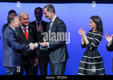 Madrid, Spagna. Xx Febbraio 2019. Il re Filippo VI di Spagna, Regina Letizia di Spagna frequentare la consegna al re Filippo VI di Spagna del 'World Peace & Liberty Award' durante la sessione di chiusura della 'Legge Mondiale Congresso (WLC)" del "World Jurist Association (WJA)" presso il Teatro Reale a febbraio 20, 2019 a Madrid, Spagna. Credito: Jimmy Olsen/Media punzone ***Nessuna Spagna***/Alamy Live News Foto Stock