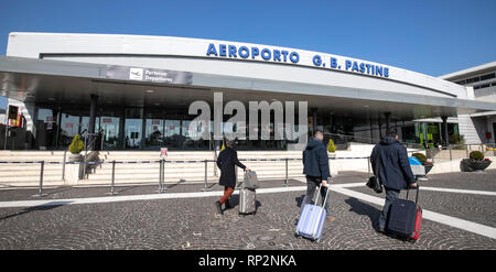 Roma, Italia. Xx Febbraio 2019. Foto Carlo Lannutti/LaPresse 20-02 - 2019 Roma, Italia Cronaca. Incendio Aeroporto di Ciampino secondo giorno dopo l'incendio di ieri. Ancora chiuso lo scalo romano nella foto: L'aereoporto di Ciampino Credito: LaPresse/Alamy Live News Foto Stock