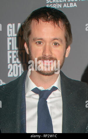 Glasgow, Scotland, Regno Unito. Il 20 febbraio, 2019. Glasgow Film Festival 2019 (GFF) ha aperto presso il Glasgow Film Theatre (GFT), questa sera con la proiezione di metà90s. Questo era il Regno Unito premiere del film, parte del filamento di Gala, che è stato scritto e diretto dalla collina di Giona. Metà90s è 'un caldo, esilarante celebrazione dell'incontenibile, mai dire-die spirito [di un 13-anno-vecchio ragazzo]." GFF corre fino al 3 marzo, 2019. Attore Sean Biggerstaff, sul tappeto rosso. Iain McGuinness / Alamy Live News Foto Stock