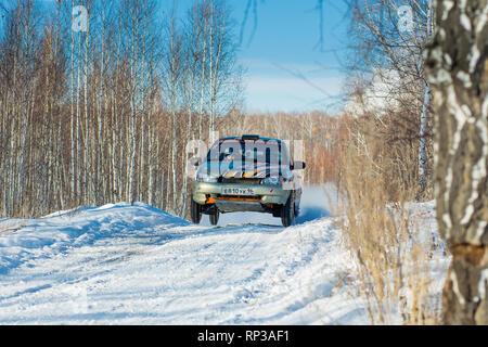 Kyshtym, Russia, 18 Febbraio 2018 - Rally 'Malachite 2018" quarta tappa della Coppa del russo, numero di partenza 8, auto Lada Foto Stock