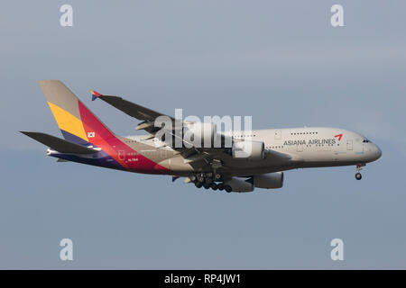 HL7641 Airbus A380 di Asiana di Corea in atterraggio a Francoforte Aeroporto 07/02/2018 Foto Stock