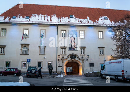 Klovićevi Dvori Gallery Art Museum con la sua storica e opere moderne dal locale e artista internazionale, situato in un edificio del xviii centu Foto Stock