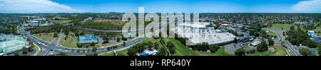 Antenna di ampio panorama di Campbelltown sobborgo di Sydney nel New South Wales, Australia Foto Stock