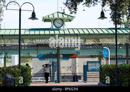 Vista del Parco Mongonia treno dalla stazione di West Palm Beach, FL, Stati Uniti d'America il 15 febbraio 2019 a 10:15 a.m. Foto Stock