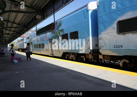 Vista del Parco Mongonia treno dalla stazione di West Palm Beach, FL, Stati Uniti d'America il 15 febbraio 2019 a 10:15 a.m. Foto Stock