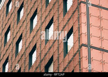Dettagli architettonici. Close up della facciata del palazzo del Giappone nel centro di Francoforte in Germania. Foto Stock