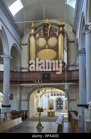 L'organo decorativo nella chiesa cattedrale di San Tommaso in High Street, Old Portsmouth Foto Stock