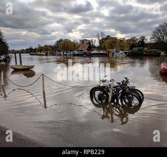 Il fiume Tamigi Foto Stock