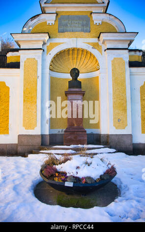 Busto in bronzo (1907) di Skansen fondatore Artur Hazelius da Johan Axel Wetterlund a Hazelius ingresso, Skansen, Djurgarden, Stoccolma, Svezia Foto Stock