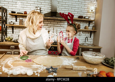 Positivo trasmissione via IR di bambino modulo di trasporto per il taglio di pasta Foto Stock