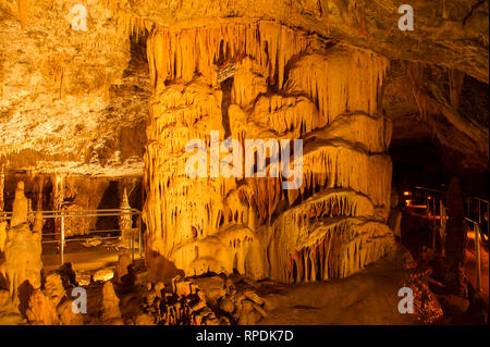 Grotta di Kapsia, Tripoli, Arcadia, Grecia Foto Stock