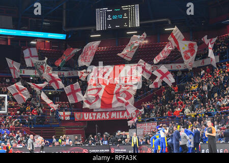 Foto di Claudio Grassi/LaPresse 21 febbraio 2019 Assago (MI) Italia sport basket AX Armani Exchange Olimpia Milano vs FOX Maccabi Tel Aviv - Turkish Airlines Eurolega 2018/2019 - Mediolanum Forum. Nella foto: I tifosi di Milano Foto Claudio Grassi/LaPresse Febbraio 21, 2019 Assago (MI) Italia sport basket AX Armani Exchange Olimpia Milano vs FOX Maccabi Tel Aviv - Turkish Airlines EuroLeague 2018/2019 - Mediolanum Forum. nel pic: Milano sostenitori Foto Stock