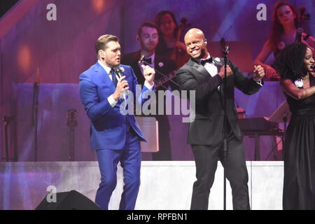 New York, NY, STATI UNITI D'AMERICA. Xx Febbraio 2019. Didascalia: Feb 21, 2019. New York New York Michael Buble performing live in concerto al Madison Square Garden di New York . Jeffrey Geller/ZUMA filo/ZUMAPRESS.com) Credito: Jeff Geller/ZUMA filo/Alamy Live News Foto Stock