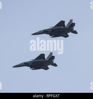 Sheffield, Inghilterra - 22 Febbraio 2019: Sheffield settantacinquesimo anniversario Flypast / sopraelevata F-15E Strike Eagles Foto Stock