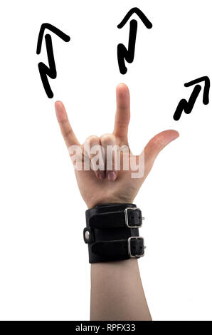 Mano con bilanciere in pelle bracciale con rock and roll segno, musica rock isolati su sfondo bianco Foto Stock