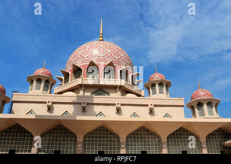 Masjid Putra o Putra moschea a Putrajaya Malaysia Foto Stock