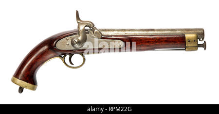 Vecchio vintage a pistola flintlock pistola con manico in legno, visto dal lato, isolato su bianco Foto Stock