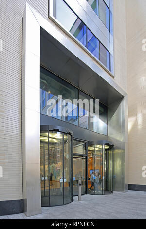 Ingresso a Facebook anonimo, nuovo 230.000 sq ft Londra UK headquarters building nella nuova piazza Rathbone sviluppo. Vicino a Oxford Street. Foto Stock