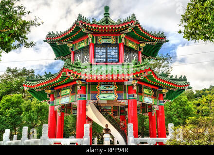 La Torre del Tamburo a livello nazionale martiri rivoluzionari Santuario in Taipei, Taiwan Foto Stock